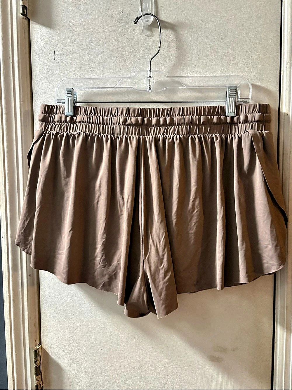 High-Rise Running Short 2.5" Shorts Brown size large